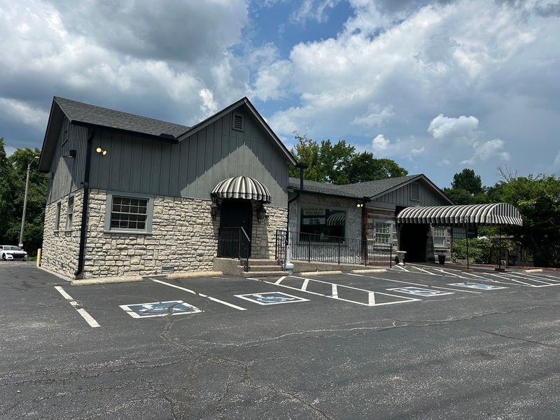 The Kind of Steakhouse You Could Drive Right Past The Kind of Steakhouse You Could Drive Right Past