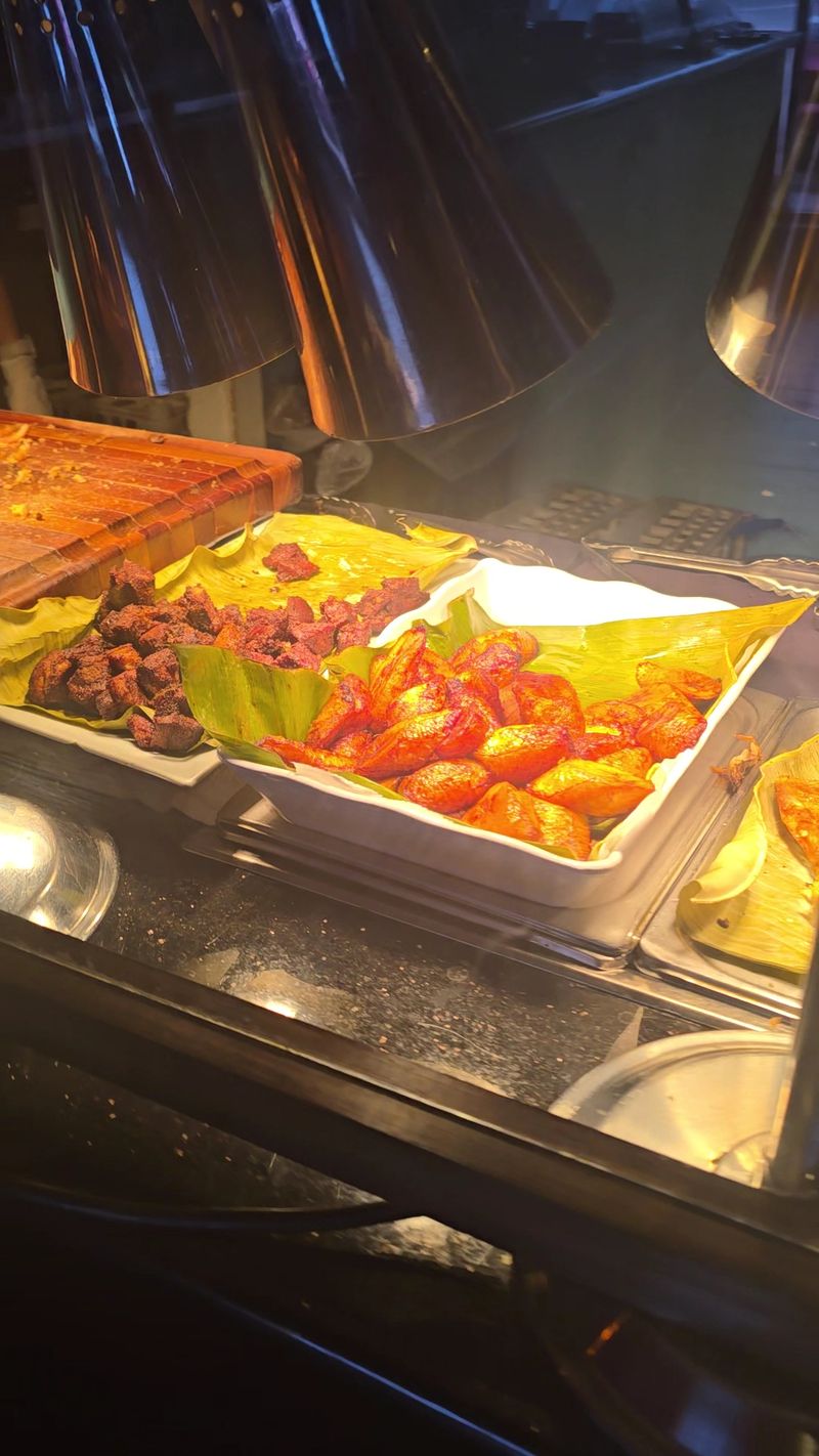 The Lunch Buffet That Keeps Regulars Loyal The Lunch Buffet That Keeps Regulars Loyal
