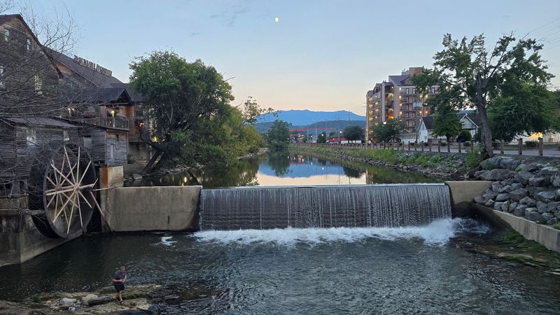 The Old Mill Restaurant - Pigeon Forge