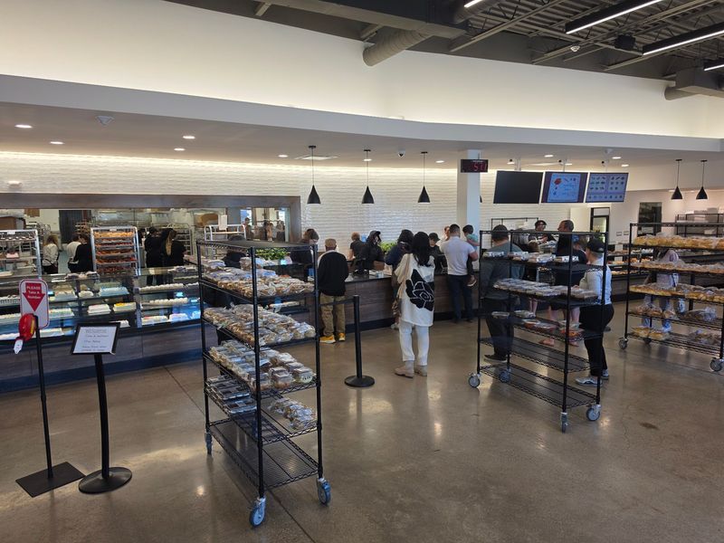 The Ordering System That Keeps Things Moving