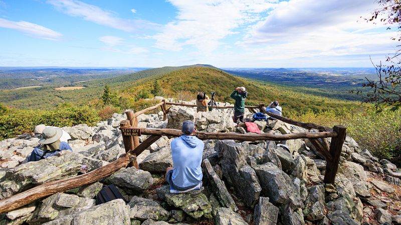 The Overlooks Reveal Sweeping Mountain Views The Overlooks Reveal Sweeping Mountain Views