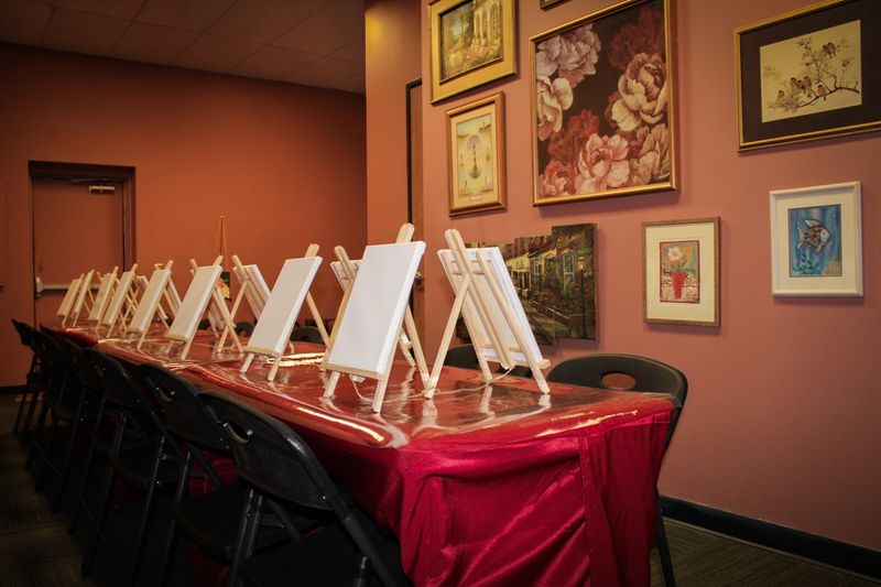 The Painthouse Art & Sip - Chesterfield Township