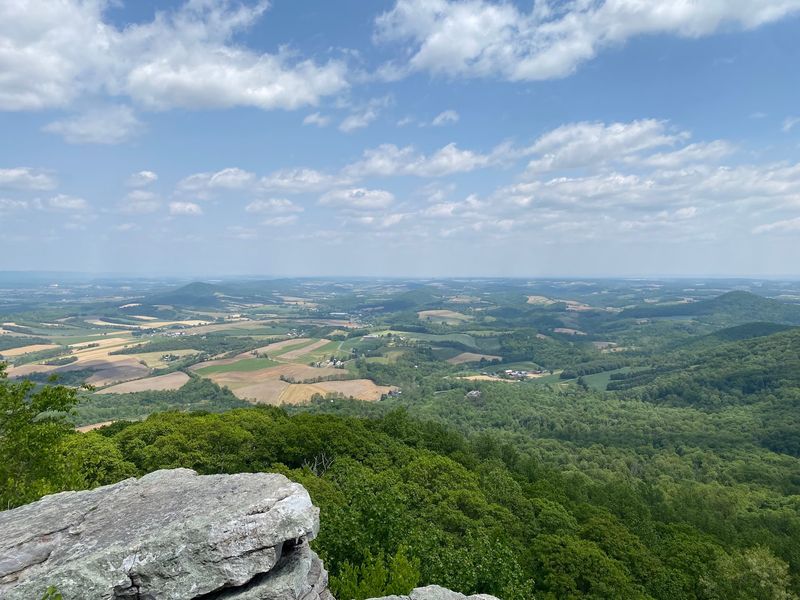 The Pinnacle Trail, Hamburg