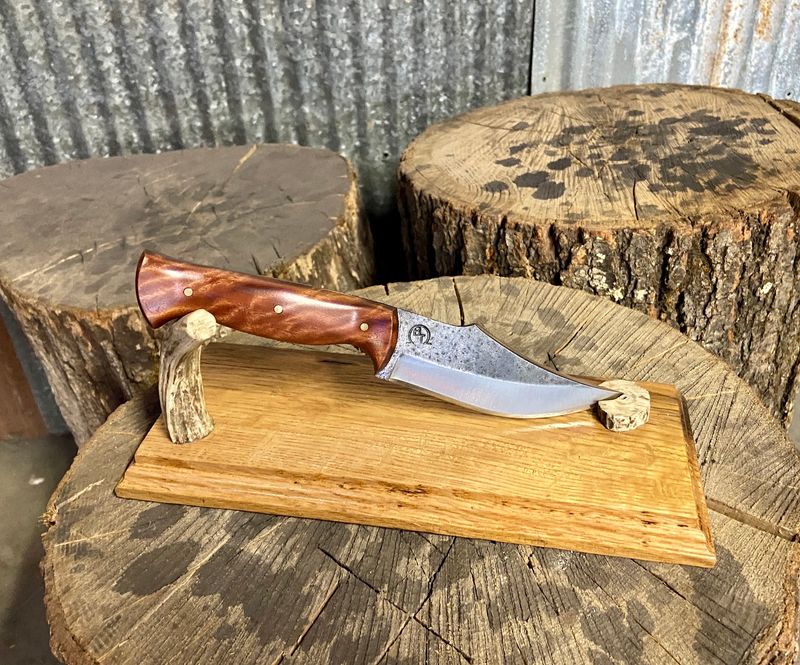 The Pony Shoe Option For Unique Blades