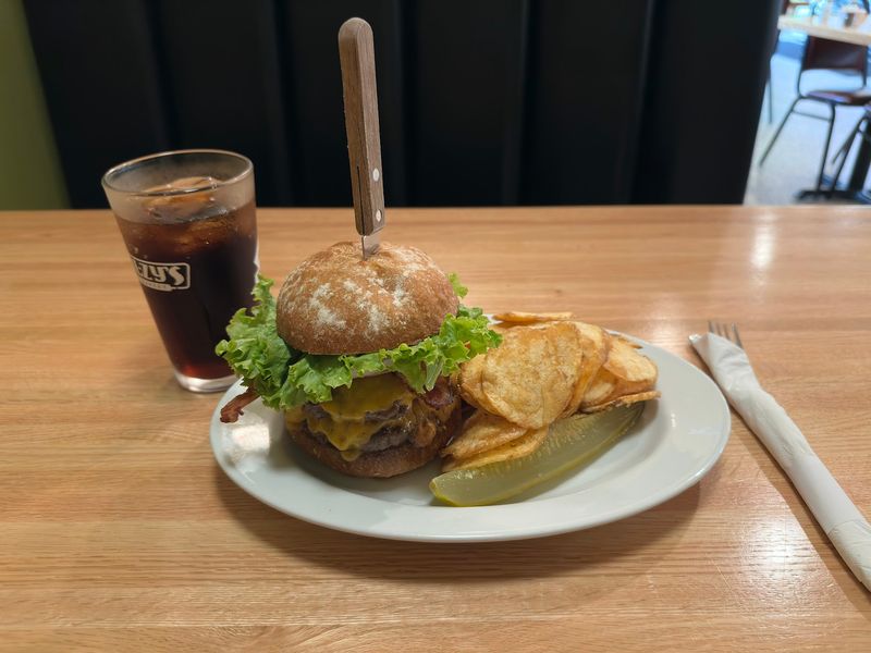 The Satisfying House Burger The Satisfying House Burger