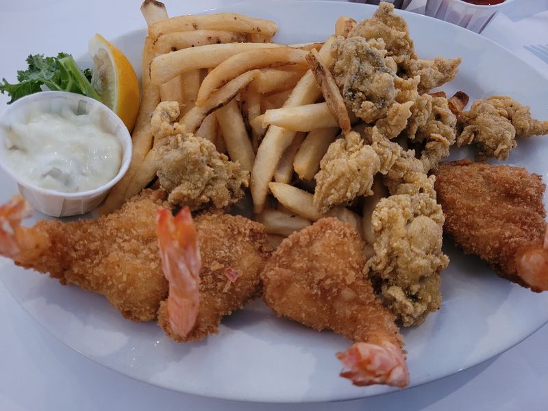 The Seafood Platter That Delivers Everything