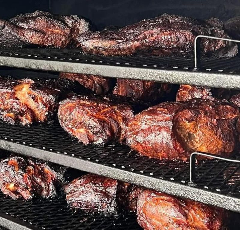 The Smokey Q, Dandridge