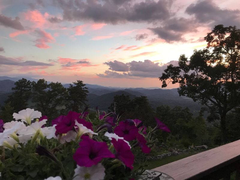 The Stunning Mountain Views That Frame Everything The Stunning Mountain Views That Frame Everything