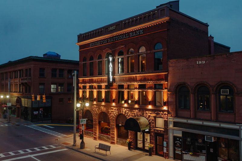 The Vault Hotel - Houghton