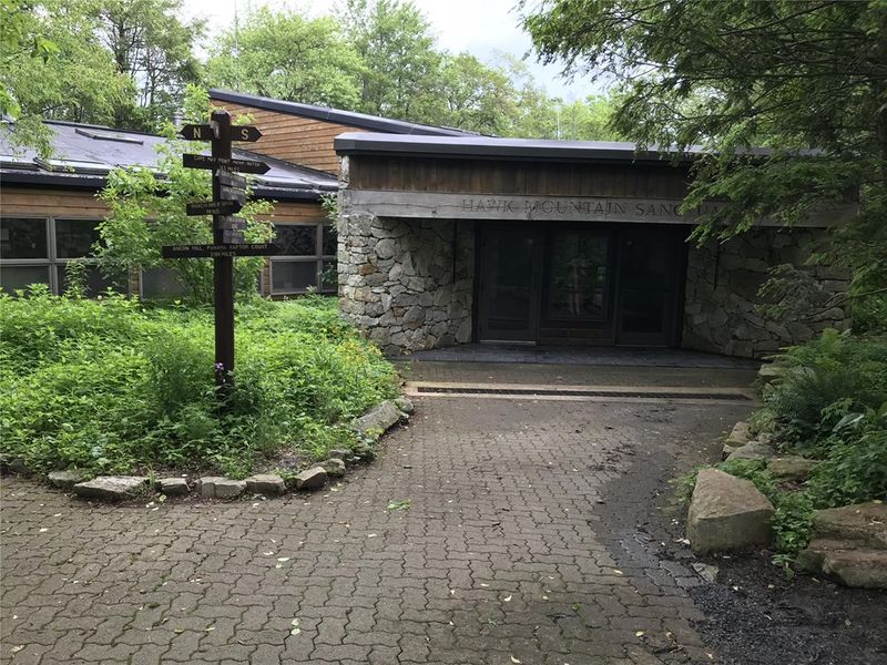 The Visitor Center Makes Your Visit Easier The Visitor Center Makes Your Visit Easier