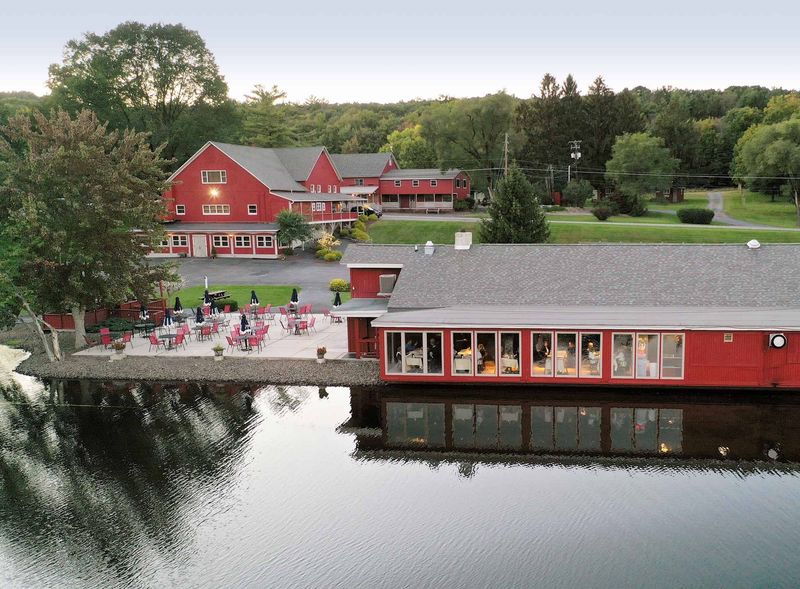 The Water’s Edge Restaurant - Mount Pocono