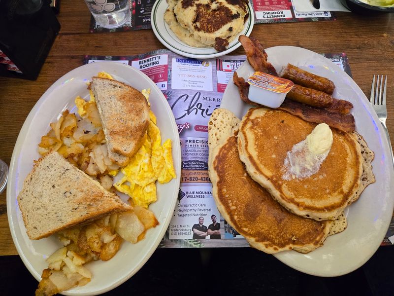 The Western Omelet Fans Keep Talking About The Western Omelet Fans Keep Talking About