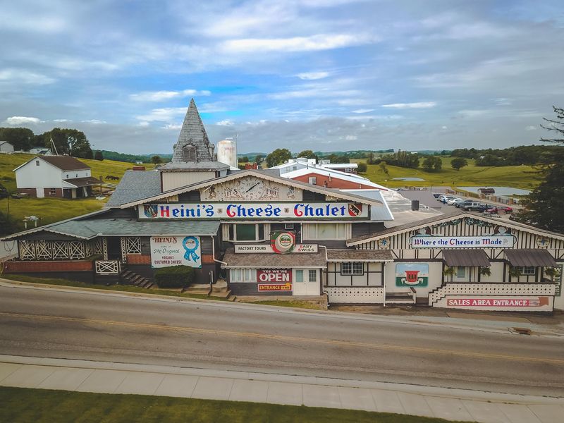 The World's Largest Amish Country Cheese Store The World's Largest Amish Country Cheese Store