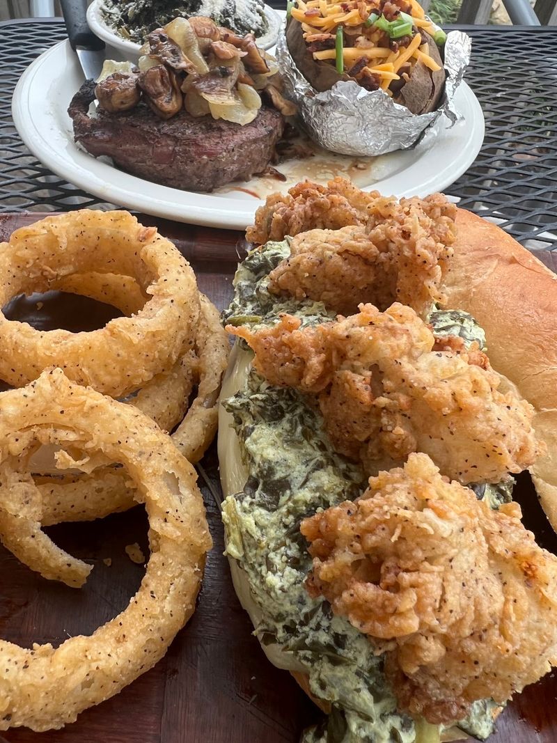 There's Plenty More Than Prime Rib on the Menu There's Plenty More Than Prime Rib on the Menu