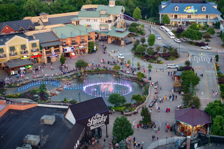 These 10 Popular Tennessee Destinations Have Become Total Tourist Traps