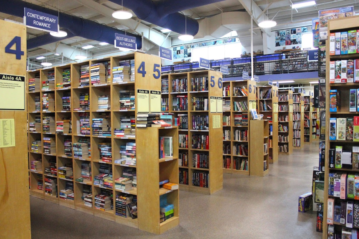 These Are the Oldest Bookstores in Tennessee Still Selling Books Today