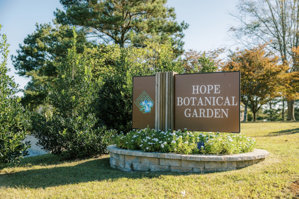This Little-Known Tennessee Garden Packs Koi Ponds, Mazes And A Mile Of Walking Paths Into Just 4 Acres
