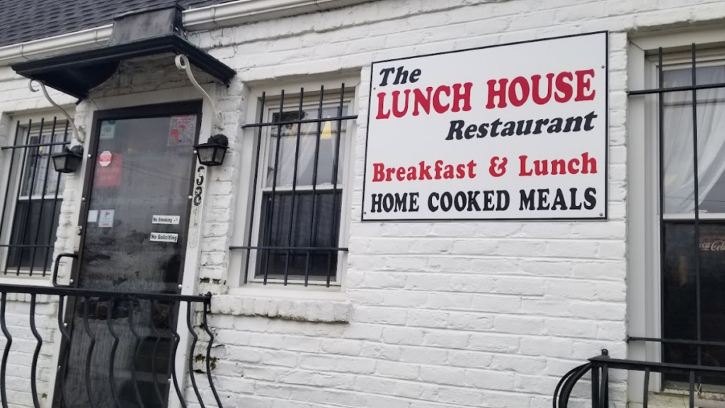 This Unassuming Knoxville Spot Has Catfish, Chicken & Dumplings, and Desserts Just Like Grandma Made