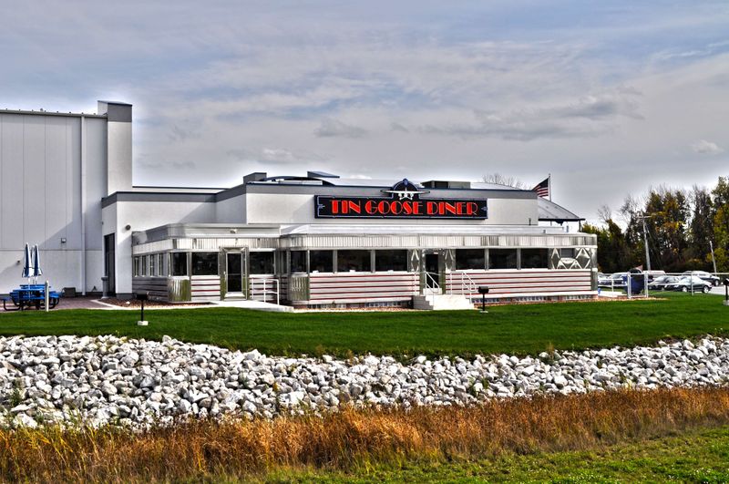 Tin Goose Diner, Port Clinton