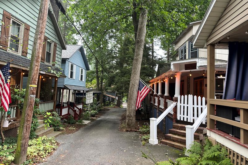 Tiny Streets Can Feel Packed Quickly Tiny Streets Can Feel Packed Quickly