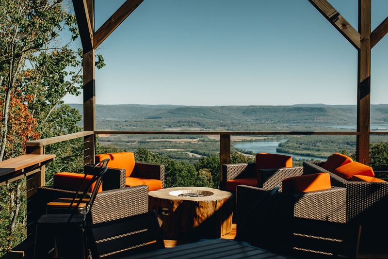 Top of the Rock Restaurant & Brewery - Jasper