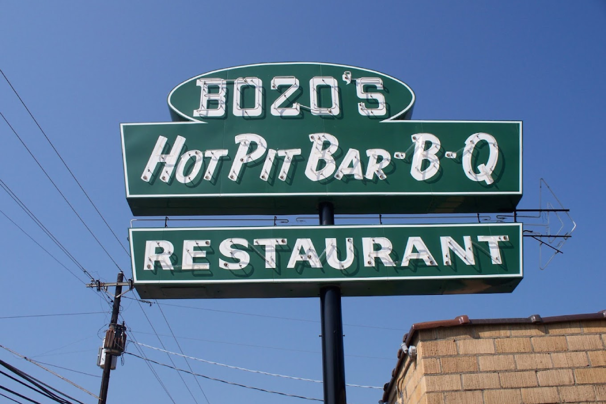 Tourist Traps Aren't Worth It - Try These 10 Tennessee Hole-in-the-Wall Restaurants Instead