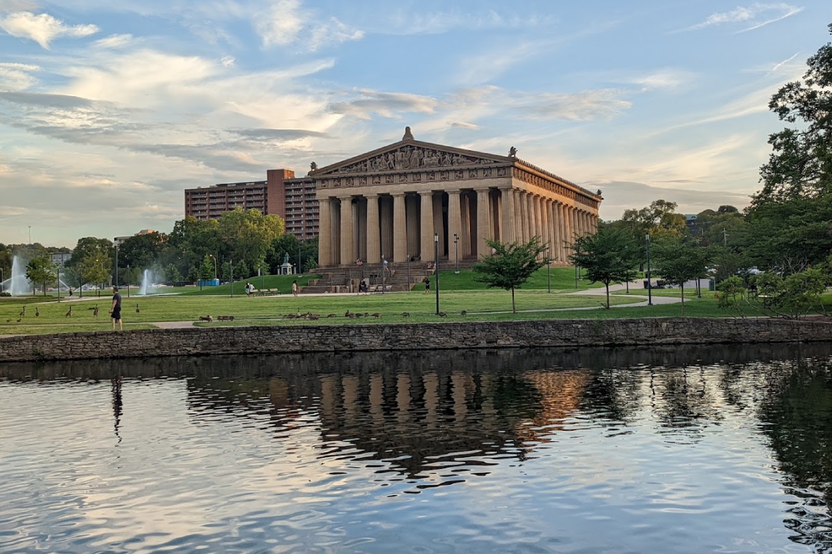 Tourists Love Nashville—But They Keep Complaining About These 12 Things