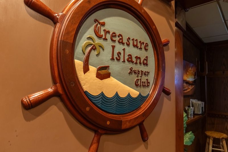 Treasure Island Supper Club, Moraine Treasure Island Supper Club, Moraine