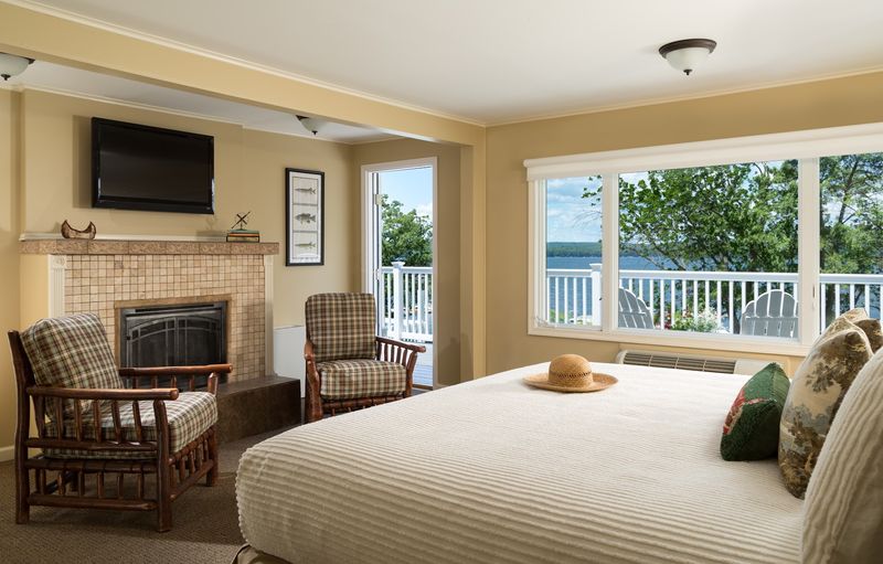 Vintage Rooms Add Old Lake Resort Character Vintage Rooms Add Old Lake Resort Character