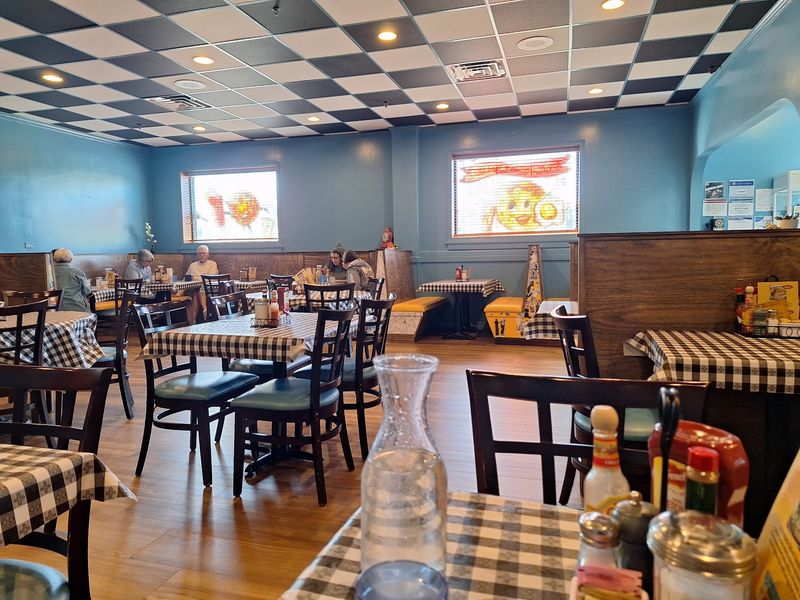 Lazy Daisy Diner & Cafe (Urbana)