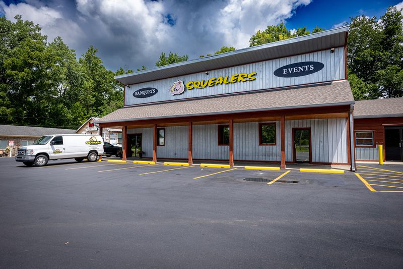 Squealers Barbeque Grill (Mooresville)