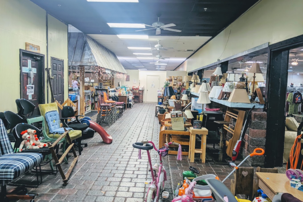 We Shopped 20 Tennessee Secondhand Stores - These Had the Best Selection & Lowest Prices