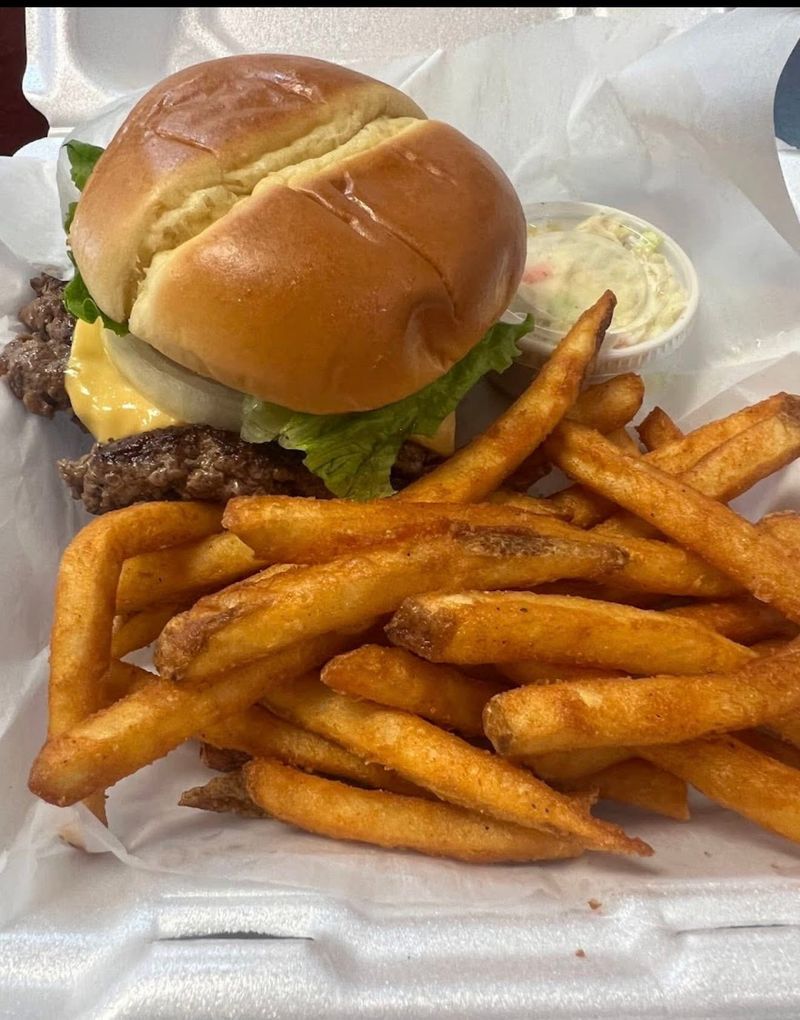 What to Know Before You Visit Bobby Gee's Diner in McKenzie