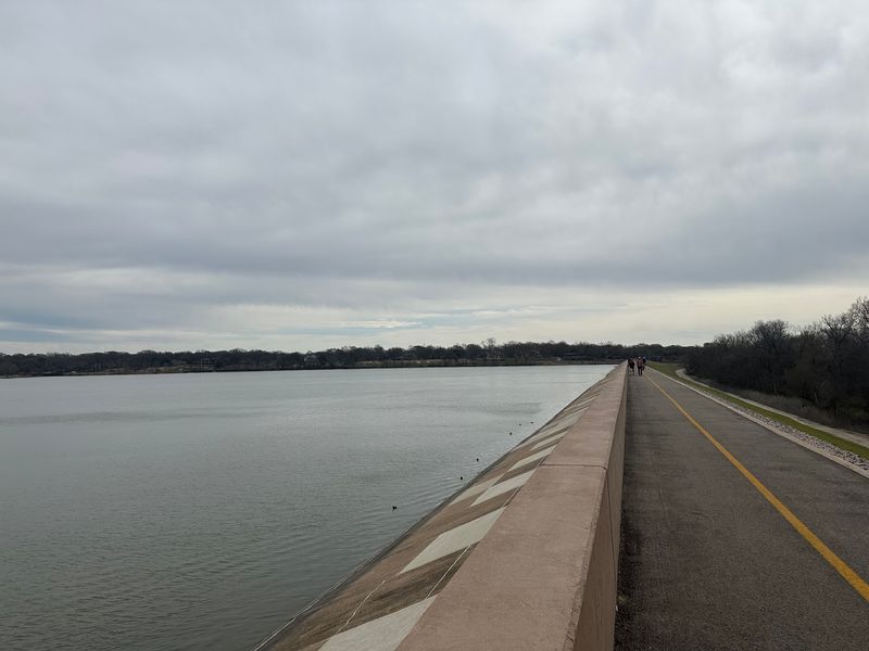White Rock Lake Trail (Dallas) White Rock Lake Trail (Dallas)