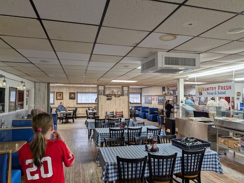 Why Home Folks Family Restaurant Is Worth the Drive to Soddy-Daisy