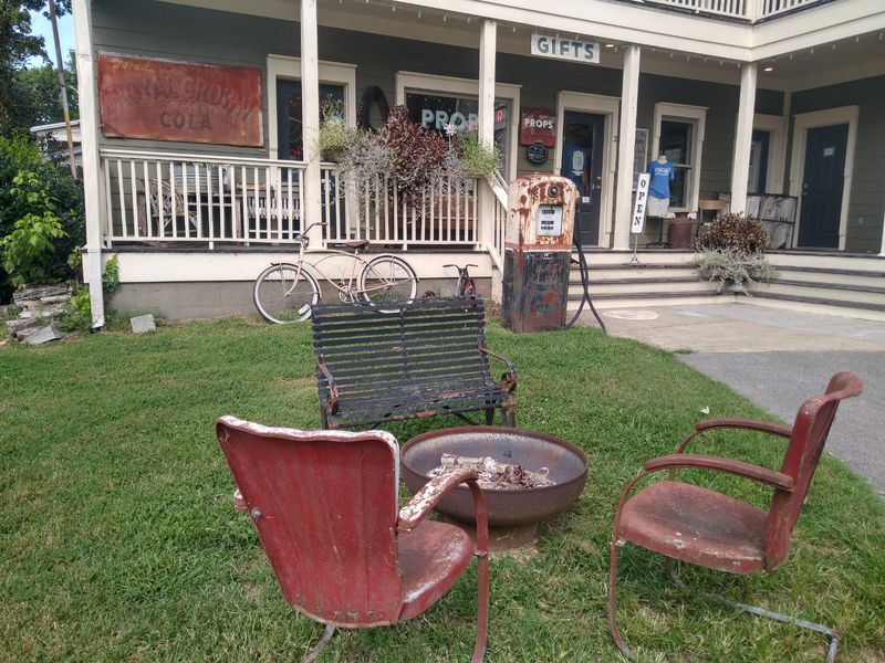 Why Leiper's Fork Feels Like the Tennessee Small Town People Hope to Find Why Leiper's Fork Feels Like the Tennessee Small Town People Hope to Find
