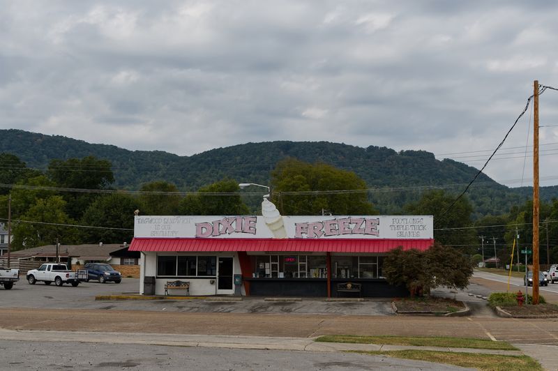 Why This Tennessee Classic Is Still Worth a Stop Generations Later Why This Tennessee Classic Is Still Worth a Stop Generations Later