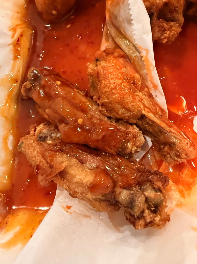 Wings That Rival the Pizza for Top Billing Wings That Rival the Pizza for Top Billing