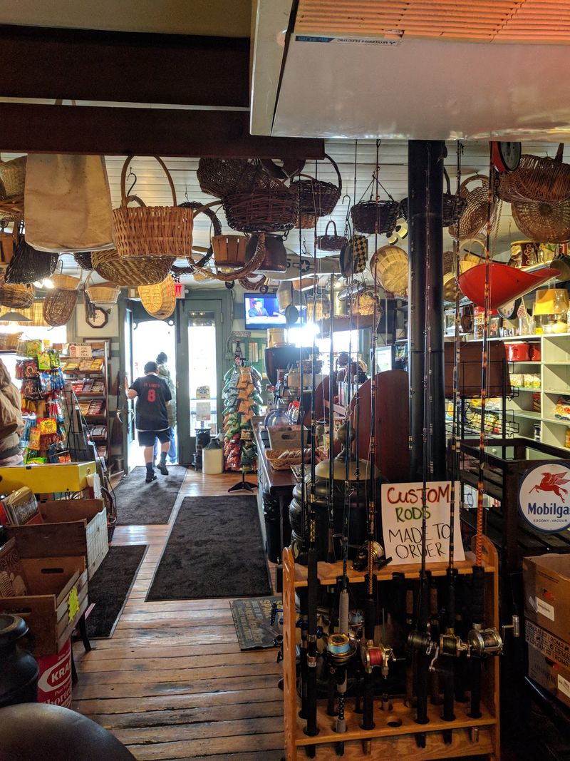 Woodglen General Store - Califon