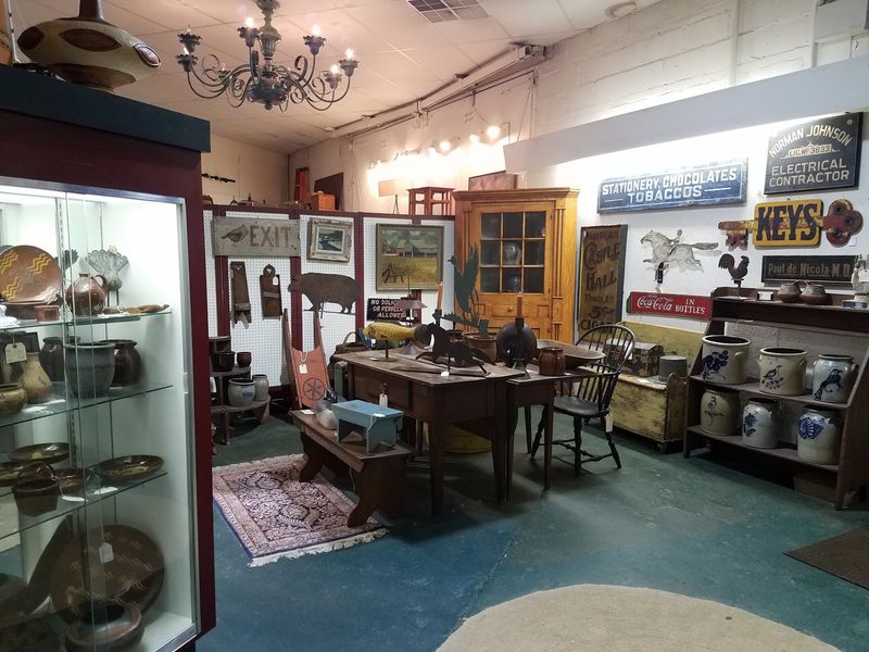 Yellow Garage Antiques - Mullica Hill Yellow Garage Antiques - Mullica Hill