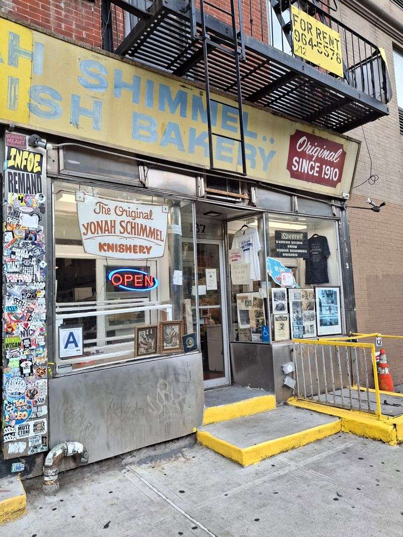 Yonah Schimmel's Knish Bakery - Knish Yonah Schimmel's Knish Bakery - Knish