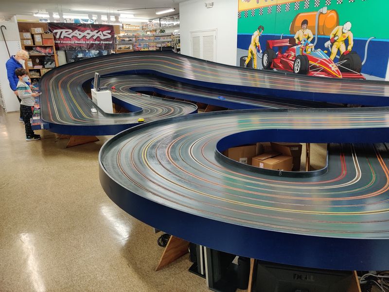 Zeppelin Hobbies & Raceway - Wayne