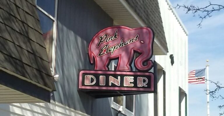 Breakfast At This Little Michigan Diner Could Make Guy Fieri Lose His Mind