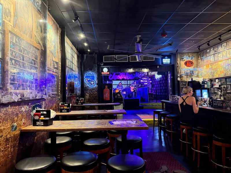 Tootsies Orchid Lounge - Nashville