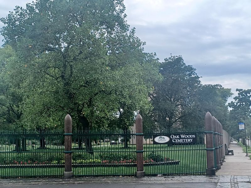 Oak Woods Cemetery (Chicago) Oak Woods Cemetery (Chicago)