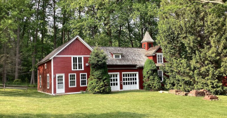 Eight Generations Lived Inside This Beautifully Restored New Jersey Farmhouse