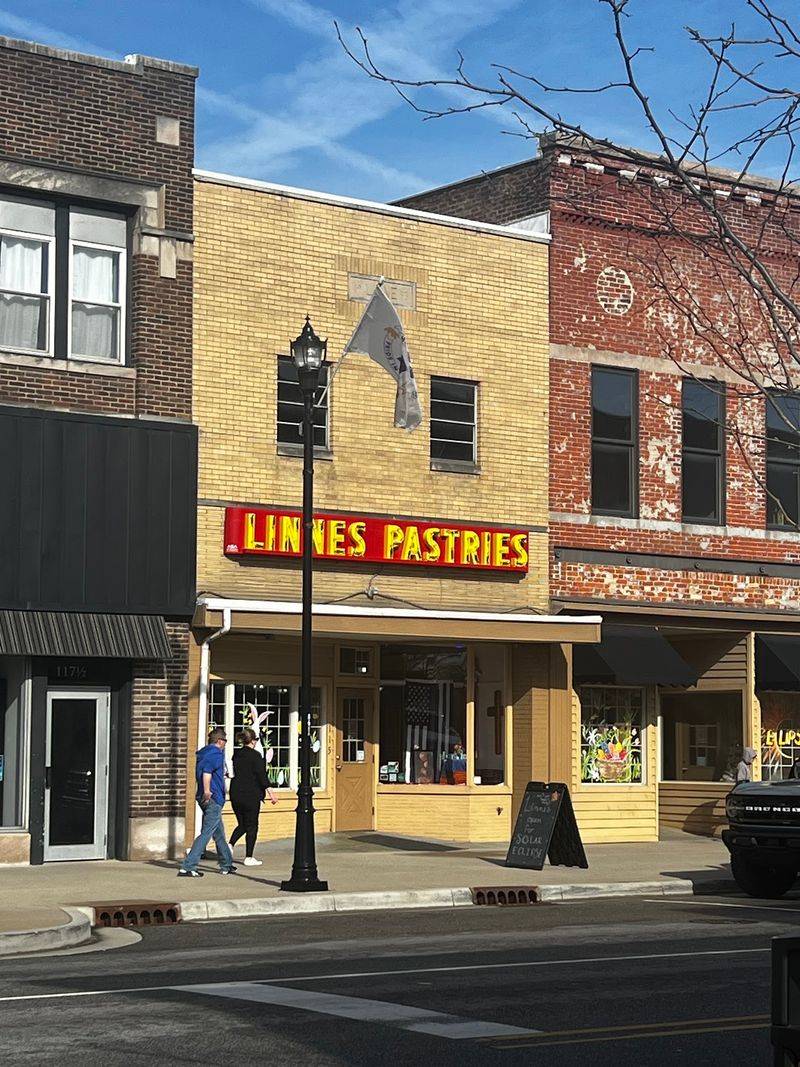 A Storefront That Still Looks Like Shelbyville A Storefront That Still Looks Like Shelbyville