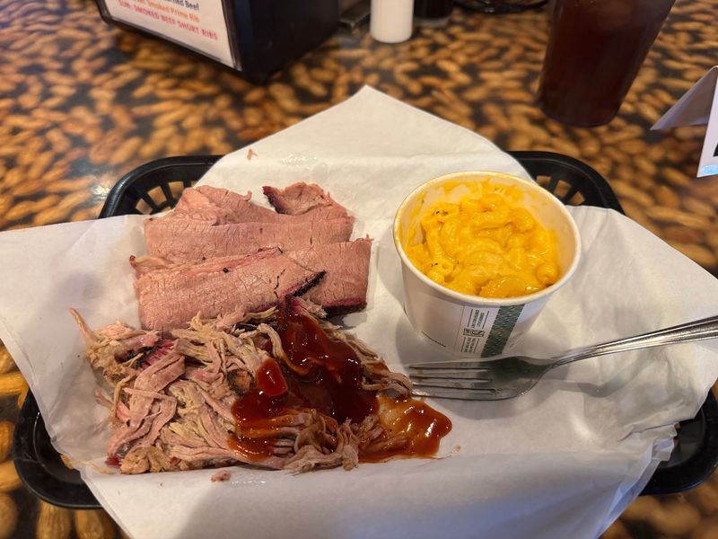 Smokin Yard’s BBQ