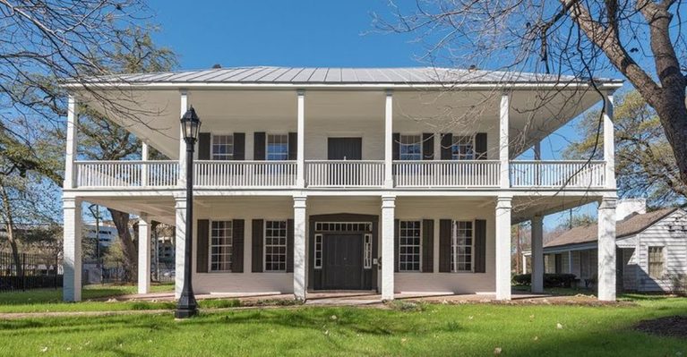 Houston’s Oldest House Sits Inside A Downtown Park With A Chilling History