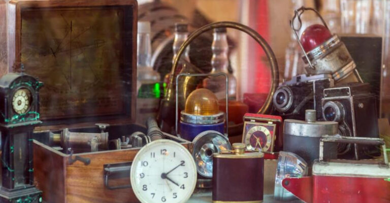 If You Love Antiquing, You’ll Absolutely Fall In Love With This Tiny Pennsylvania Town